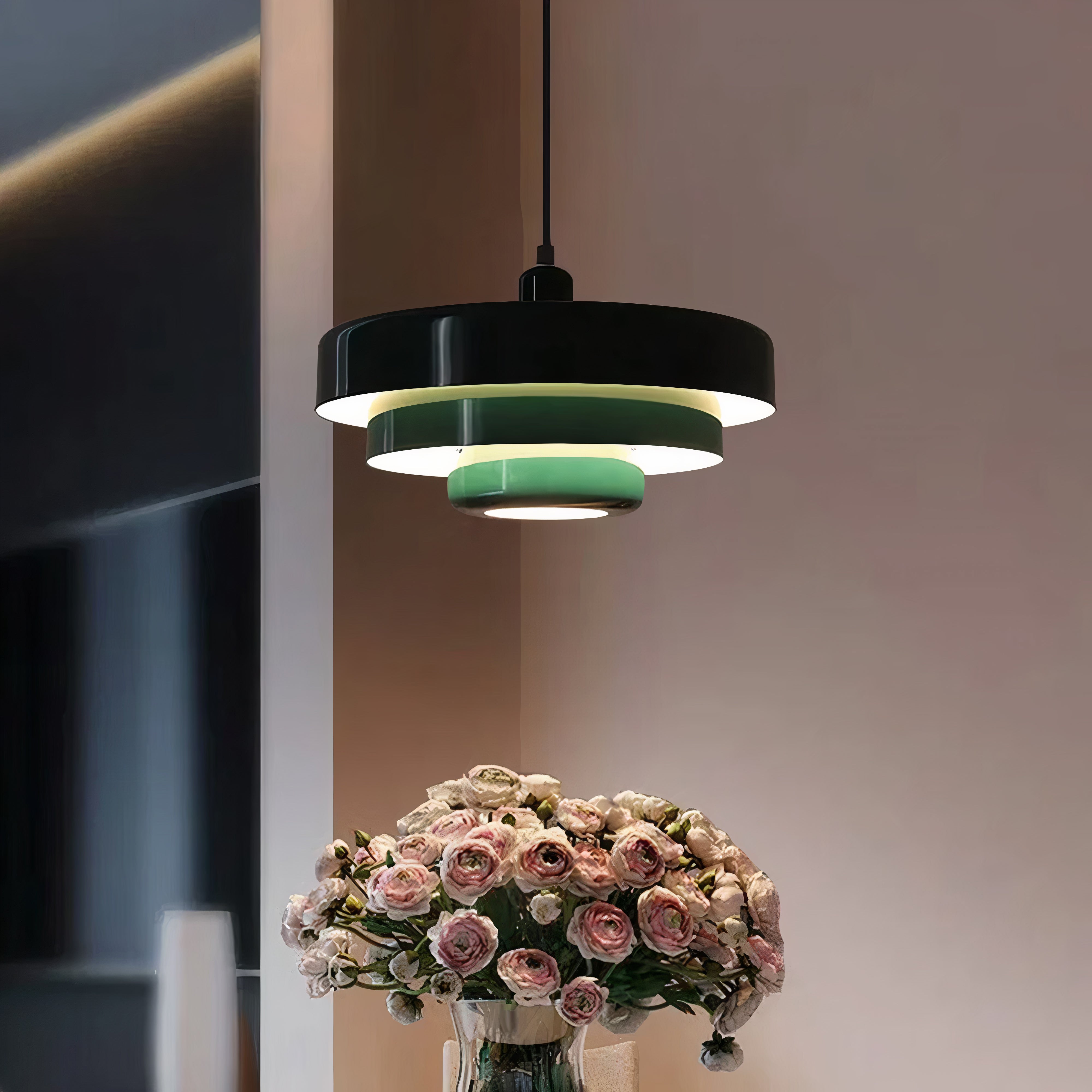 Round Scandinavian Ceiling Light | Metal, E27, Adjustable Pendant