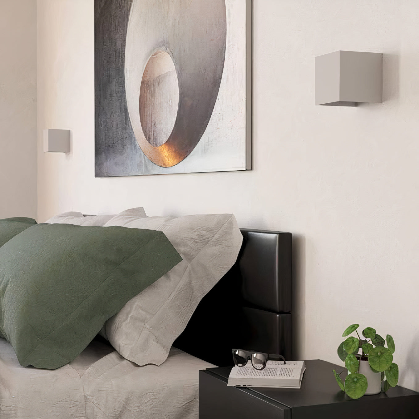 Wireless Motion Sensor Wall Sconce | Aluminum, Rechargeable