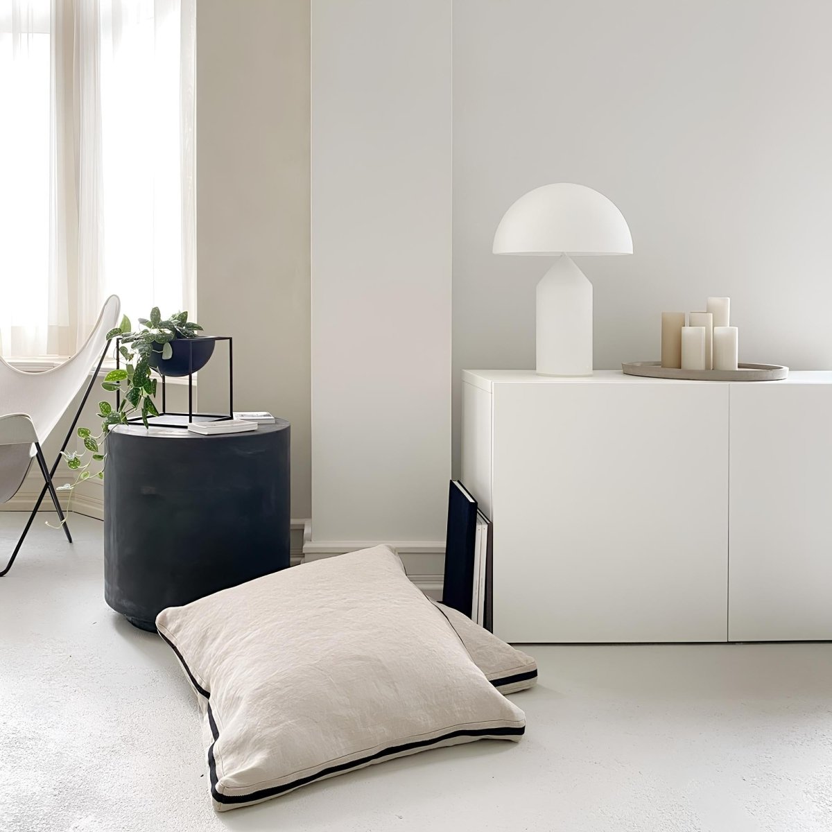 Mushroom Table Lamp | Wireless, Dimmable Metal Design, 3 Colors