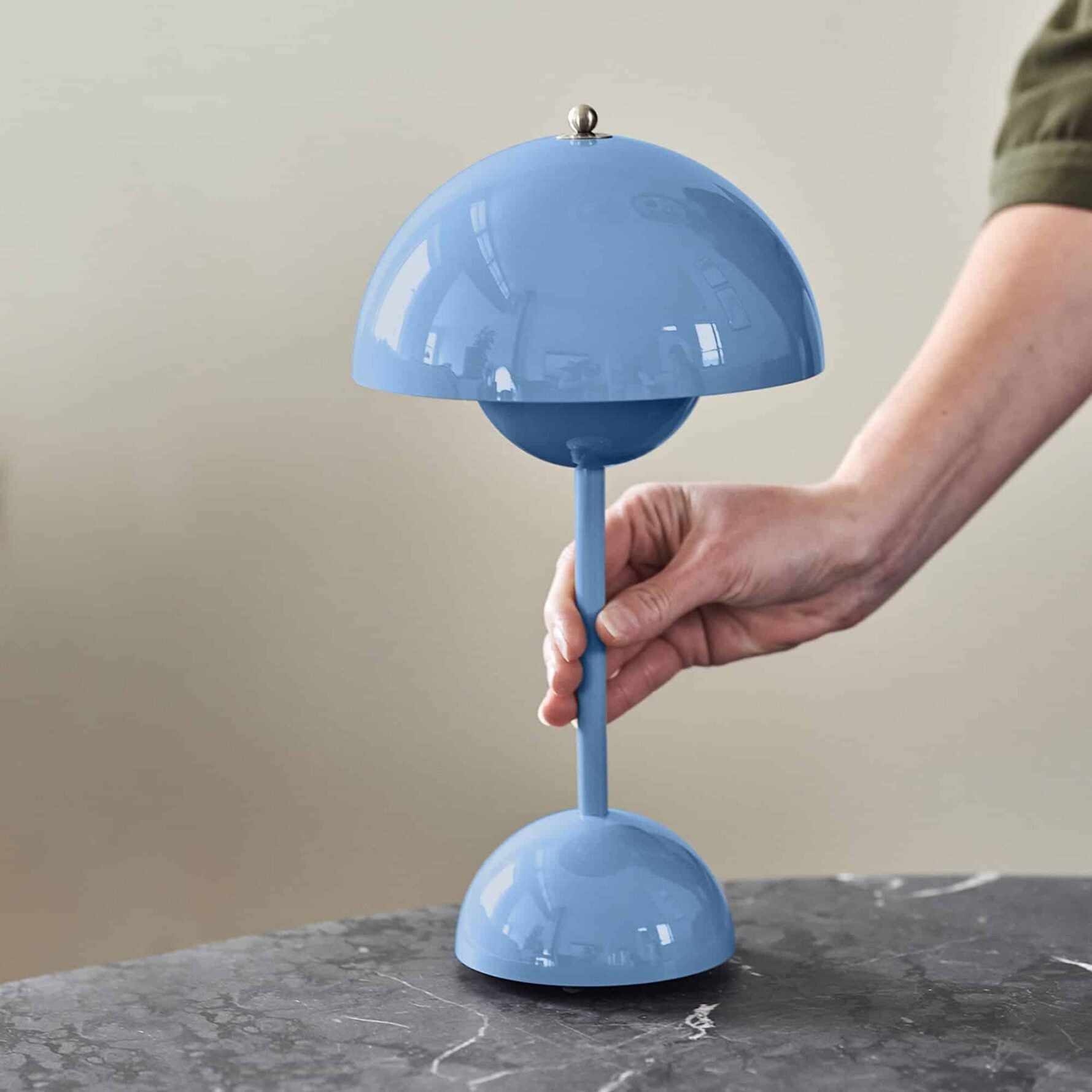 Scandinavian LED Table Lamp | Wireless, Dimmable Metal Design
