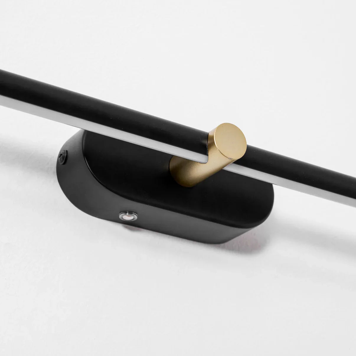 Wireless Linear LED Wall Sconce | Dimmable, Rechargeable, 3 Sizes