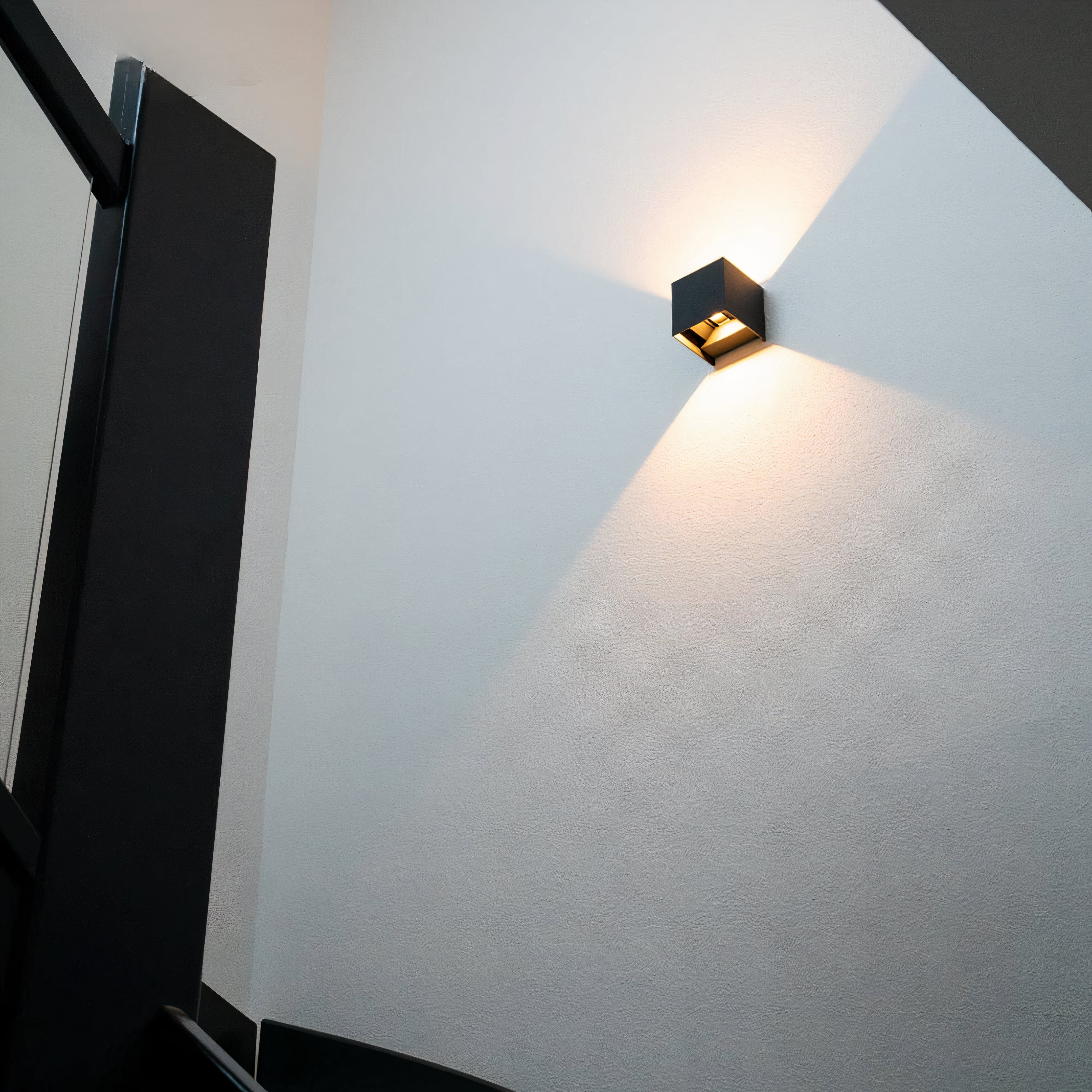 Wireless Motion Sensor Wall Sconce | Aluminum, Rechargeable