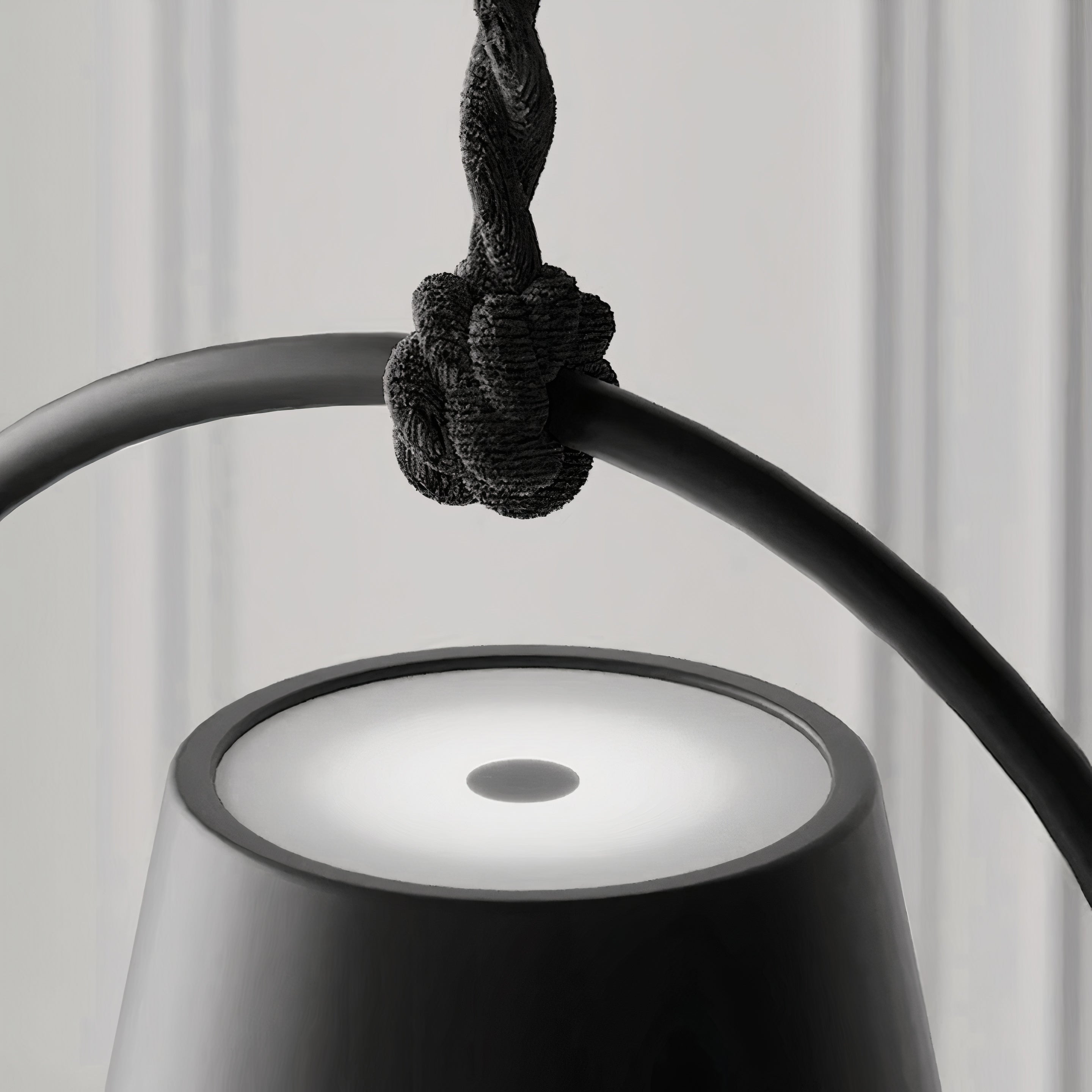 Wireless Pendant Lamp | Rechargeable, Dimmable, IP54 Rated