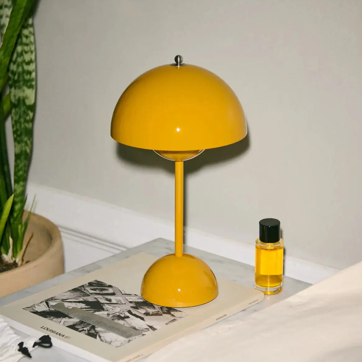 Scandinavian LED Table Lamp | Wireless, Dimmable Metal Design